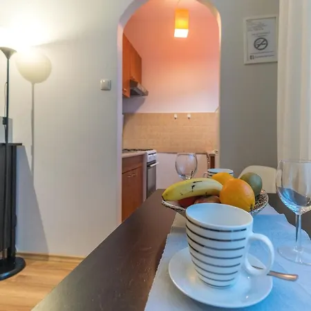 Przytulne Z Balkonem, 150m Od Dworca Glowny Apartment *
